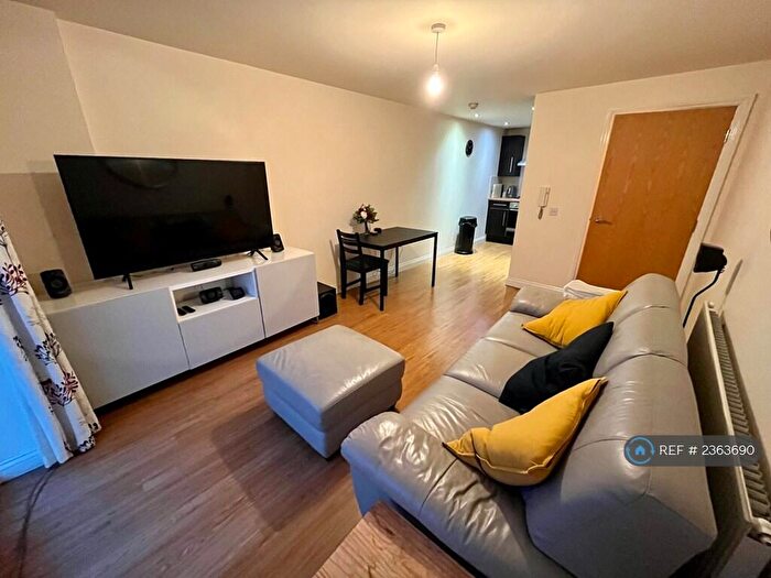 2 Bedroom Flat To Rent In Leylands Road, Leeds, LS2