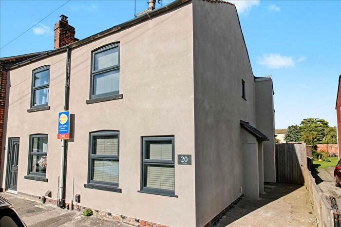 2 Bedroom End Of Terrace House For Sale In North Street, Kimberley, Nottingham, NG16