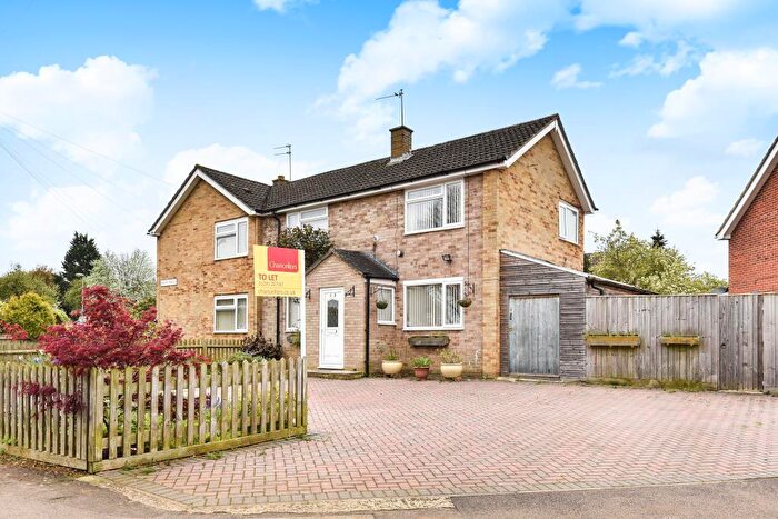 3 Bedroom Semi-Detached House To Rent In Banbury, Oxfordshire, OX16