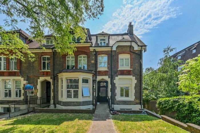 Studio To Rent In Mountview Road, Stroud Green, Haringey, London, N4