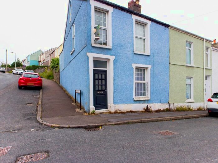 2 Bedroom Semi-Detached House To Rent In Kimberley Road, Sketty, Swansea, SA2