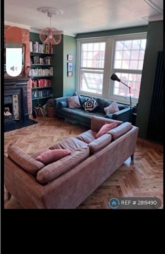 3 Bedroom Maisonette To Rent In St Marys Road, London, NW10