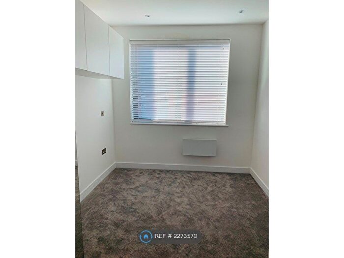 1 Bedroom Flat To Rent In Circa Apartments, Harlington, Hayes, UB3