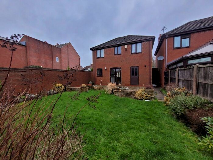 3 Bedroom Detached House To Rent In Woodthorpe Road, Kings Heath, B14