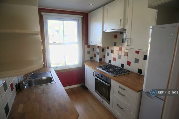 1 Bedroom Flat To Rent In Elgin Road, London, CR0