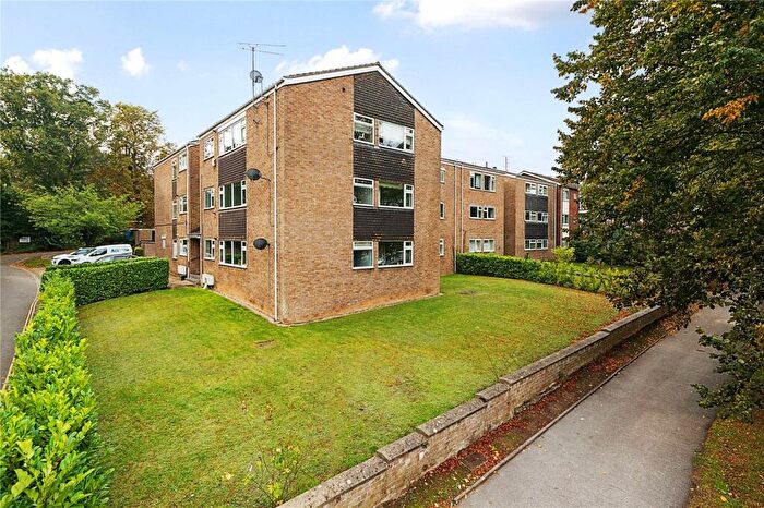 2 Bedroom Apartment For Sale In Bridlemere Court, Newmarket, Suffolk, CB8