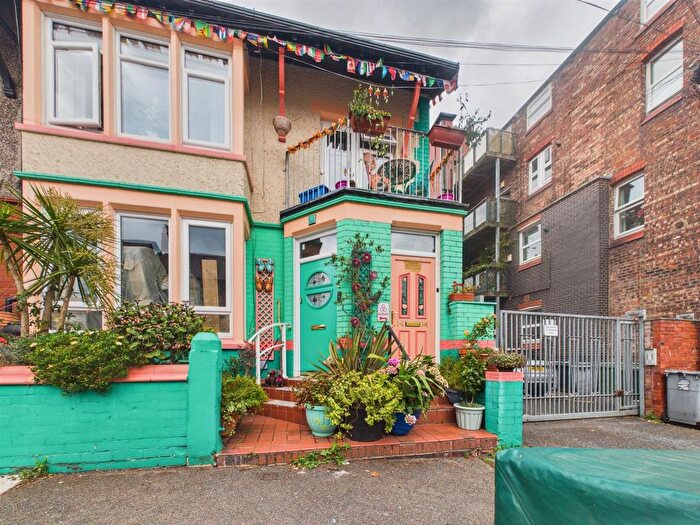 2 Bedroom Flat For Sale In Burlington Road, Wallasey, CH45