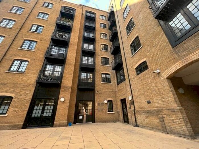 1 Bedroom Flat To Rent In Caraway Apartments, Cayenne Court, Curlew Street, SE1