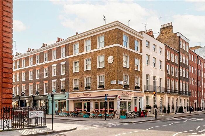 1 Bedroom Flat To Rent In Upper Berkeley Street, London, W1H