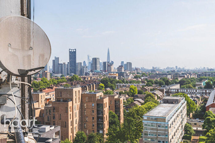 2 Bedroom Flat For Sale In Otto Street, London, SE17