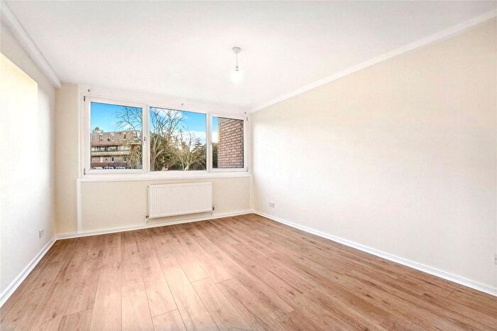 5 Bedroom Terraced House To Rent In Coburg Crescent, London, SW2