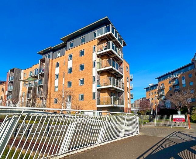 2 Bedroom Flat To Rent In Heia Wharf, Hawkins Road, Colchester, Essex, CO2