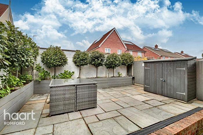 1 Bedroom Semi Detached House To Rent In Stephens Close, Romford, RM3