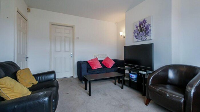 3 Bedroom Terraced House To Rent In Ilmington Road, Selly Oak, Birmingham, B29