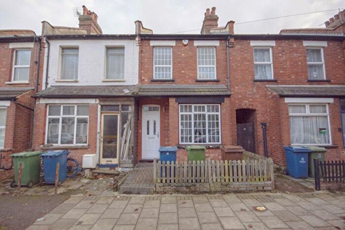 2 Bedroom House To Rent In Belmont Road, Harrow, HA3