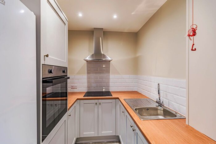 1 Bedroom Property To Rent In Tanners Lane, Haslemere, GU27