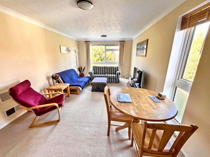 1 Bedroom Apartment For Sale In Meyrick Park, Bournemouth, BH2