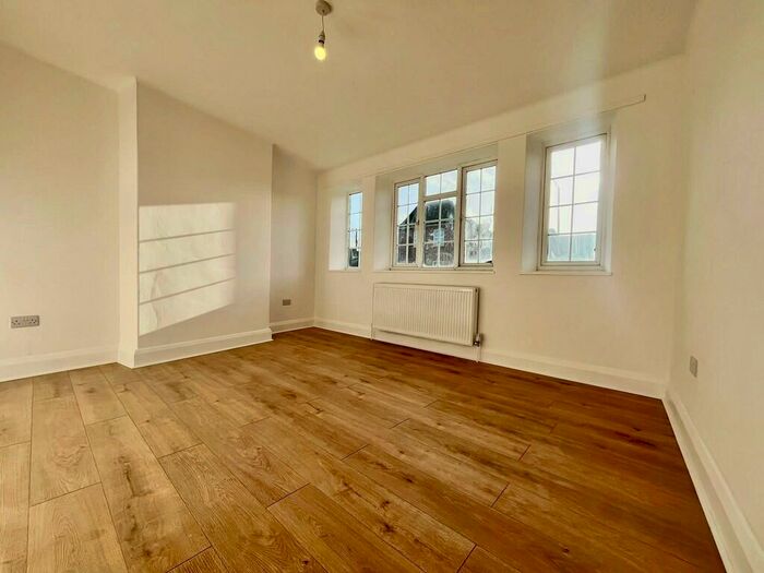 3 Bedroom Apartment To Rent In Field End Road, Pinner, HA5
