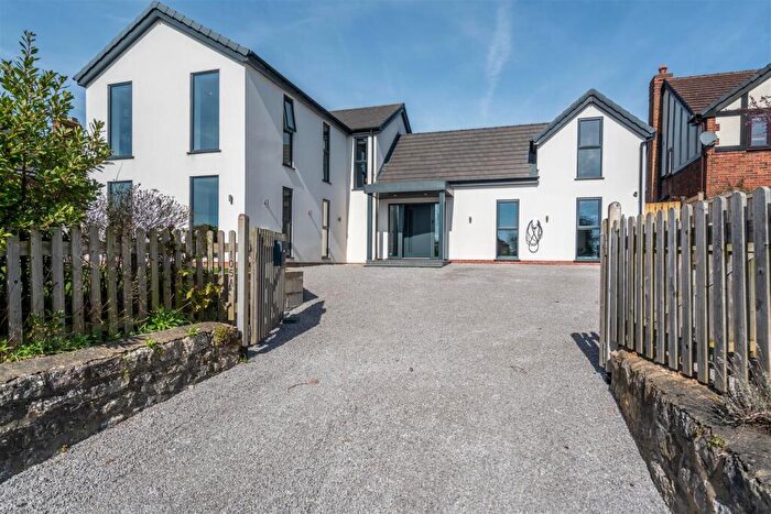 5 Bedroom Detached House To Rent In York Road, Tadcaster, LS24