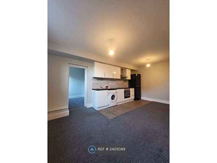 3 Bedroom Flat To Rent In Union Road, Croydon, CR0