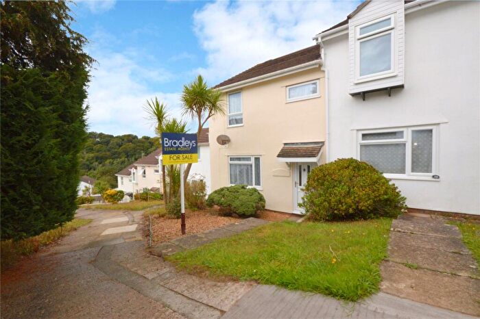 3 Bedroom Terraced House For Sale In Lake View Close, Plymouth, Devon, PL5