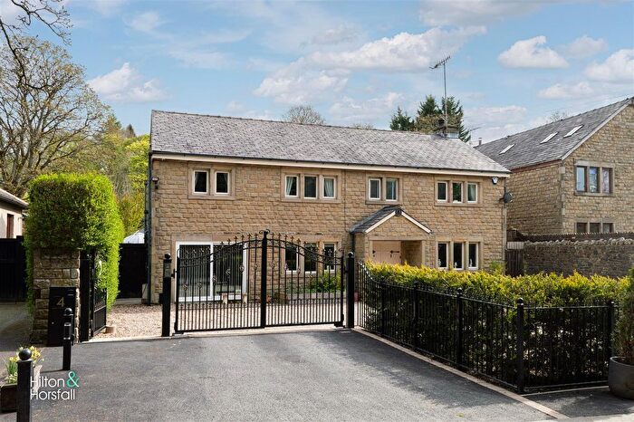 4 Bedroom Detached House For Sale In Barleydale Road, Barrowford, BB9
