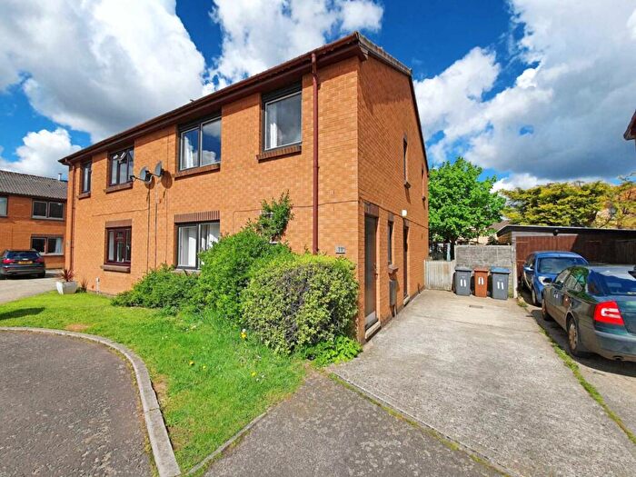 2 Bedroom Semi-Detached House To Rent In Beck Close, Rendlesham, IP12
