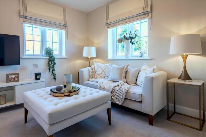 1 Bedroom Flat To Rent In New Bond Street, London, W1S