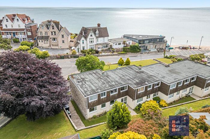 2 Bedroom Apartment To Rent In Clifton Close, Swanage, BH19