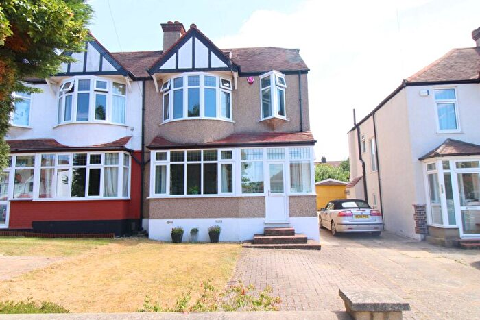 5 Bedroom Semi-Detached House For Sale In The Avenue, West Wickham, BR4