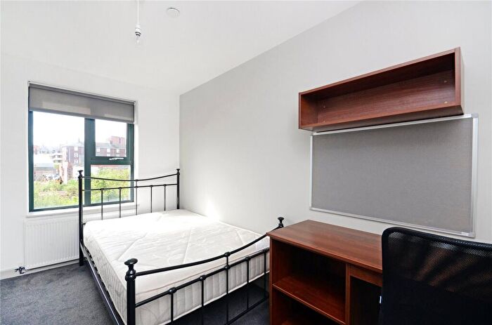 1 Bedroom Flat To Rent In Dun Street, Sheffield, Uk, S3