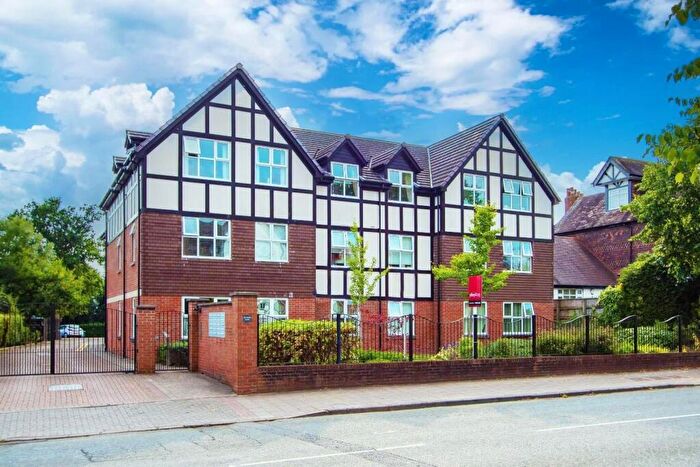 2 Bedroom Apartment For Sale In Fidlas Road, Cardiff, CF14