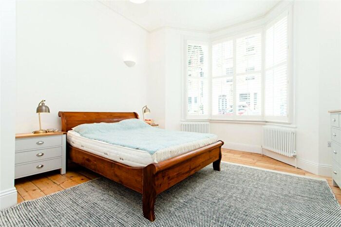 1 Bedroom Flat To Rent In Stavordale Road, Highbury, N5