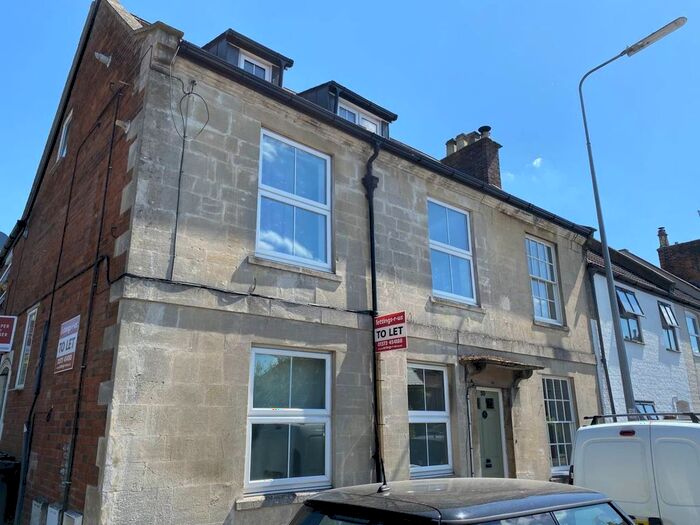 1 Bedroom Flat To Rent In Portway, Warminster, Wiltshire, BA12