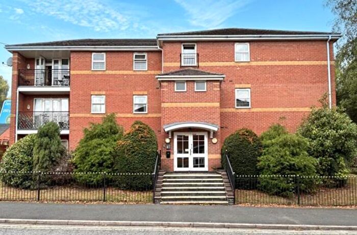 2 Bedroom Apartment For Sale In Chasewater Drive, Stoke-On-Trent, Staffordshire, ST6