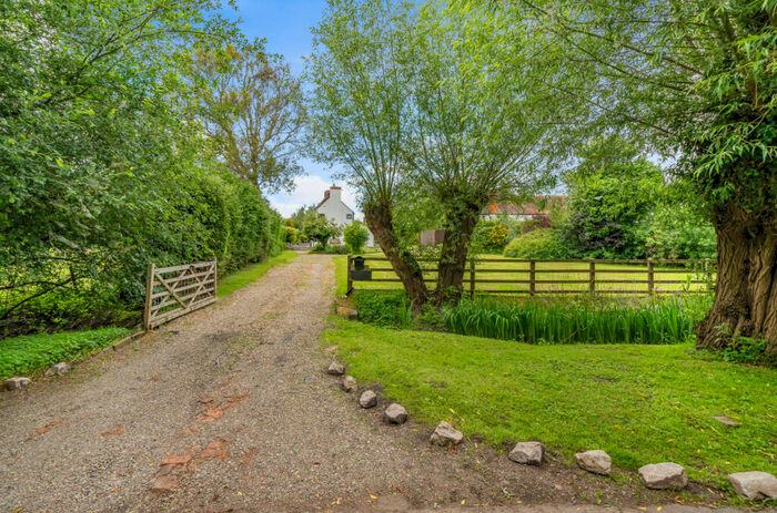 4 Bedroom Detached House For Sale In Chaceley, Gloucester, Gloucestershire, GL19