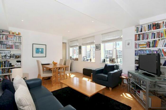 1 Bedroom Flat To Rent In Munro House, St Cross Street, Clerkenwell, London, EC1N