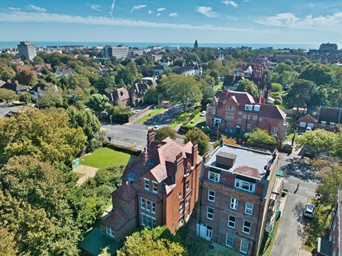 2 Bedroom Flat For Sale In Shorncliffe Road, Folkestone, Kent, CT20