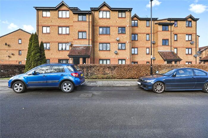 Flat To Rent In Glenville Grove, Deptford, London, SE8