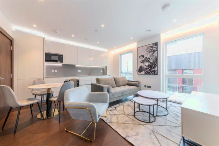 1 Bedroom Apartment To Rent In Kennedy Building, Lanchester Way, SW11