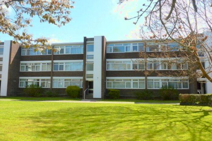 1 Bedroom Flat To Rent In Hornby Court, Wirral, CH62