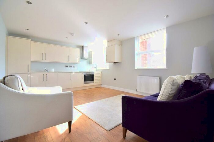 1 Bedroom Apartment To Rent In Clarendon House, - Church Street, Basingstoke, RG21