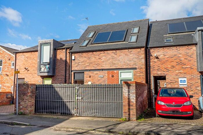 6 Bedroom Detached House For Sale In Brook Street, York, YO31