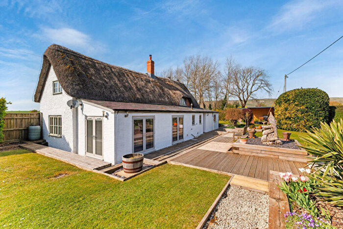 3 Bedroom Cottage For Sale In Alton Barnes, Marlborough, SN8