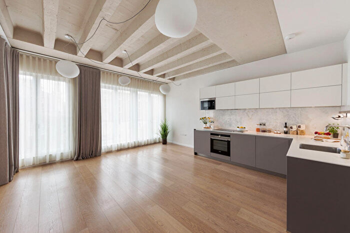 2 Bedroom Apartment To Rent In Albany Street, London, NW1