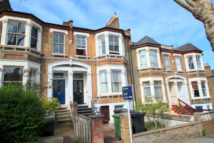 3 Bedroom Flat To Rent In Jerningham Road, New Cross, London, SE14