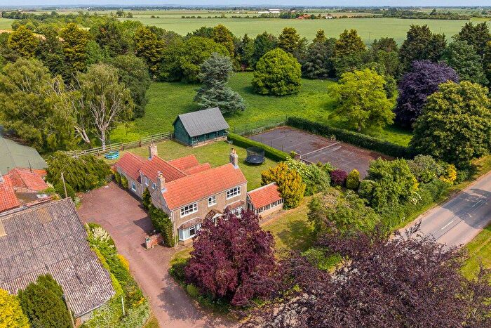 Farm House For Sale In Cannister Lane, Frithville, Boston, Lincs, PE22
