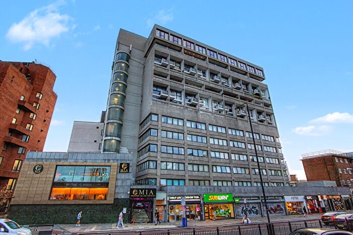 2 Bedroom Flat For Sale In Finchley Road, London, NW3