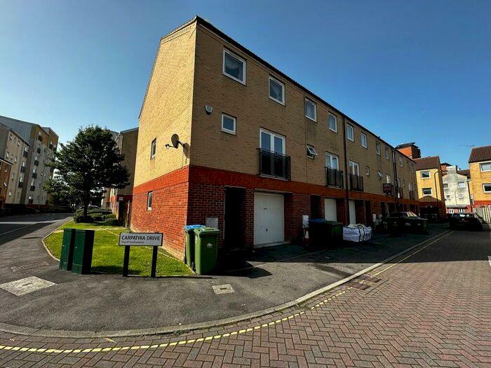 4 Bedroom Town House To Rent In Carpathia Drive, Southampton, SO14