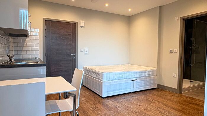 Studio To Rent In Week Street, Maidstone, ME14